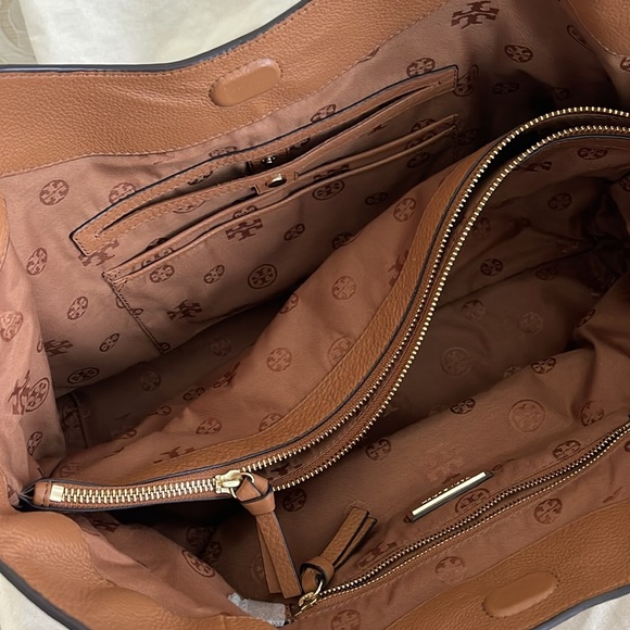 Tory Burch Shoulder Bag - Picture 3 of 8